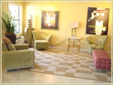 Days By Wyndham Scott Inn
